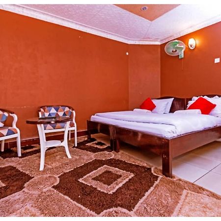 Royal Lake View Gardens Kampala Exteriér fotografie