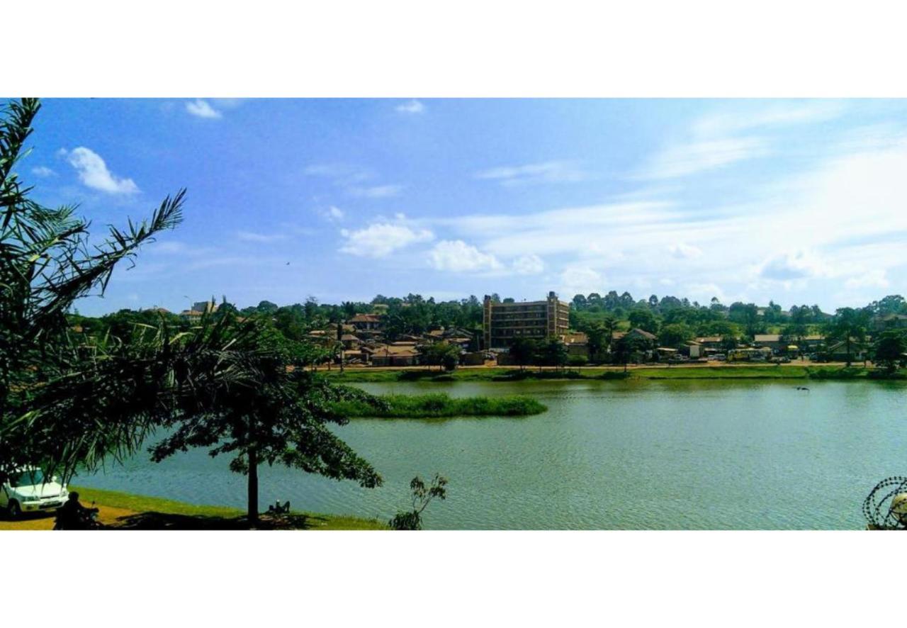 Royal Lake View Gardens Kampala Exteriér fotografie