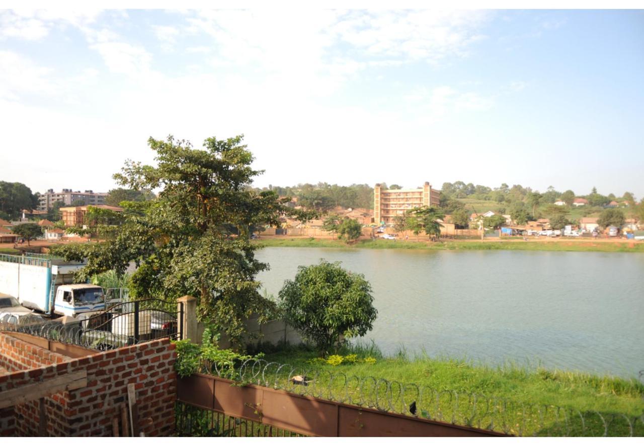 Royal Lake View Gardens Kampala Exteriér fotografie