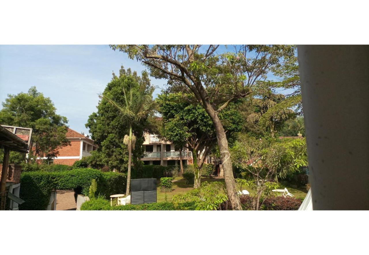 Royal Lake View Gardens Kampala Exteriér fotografie